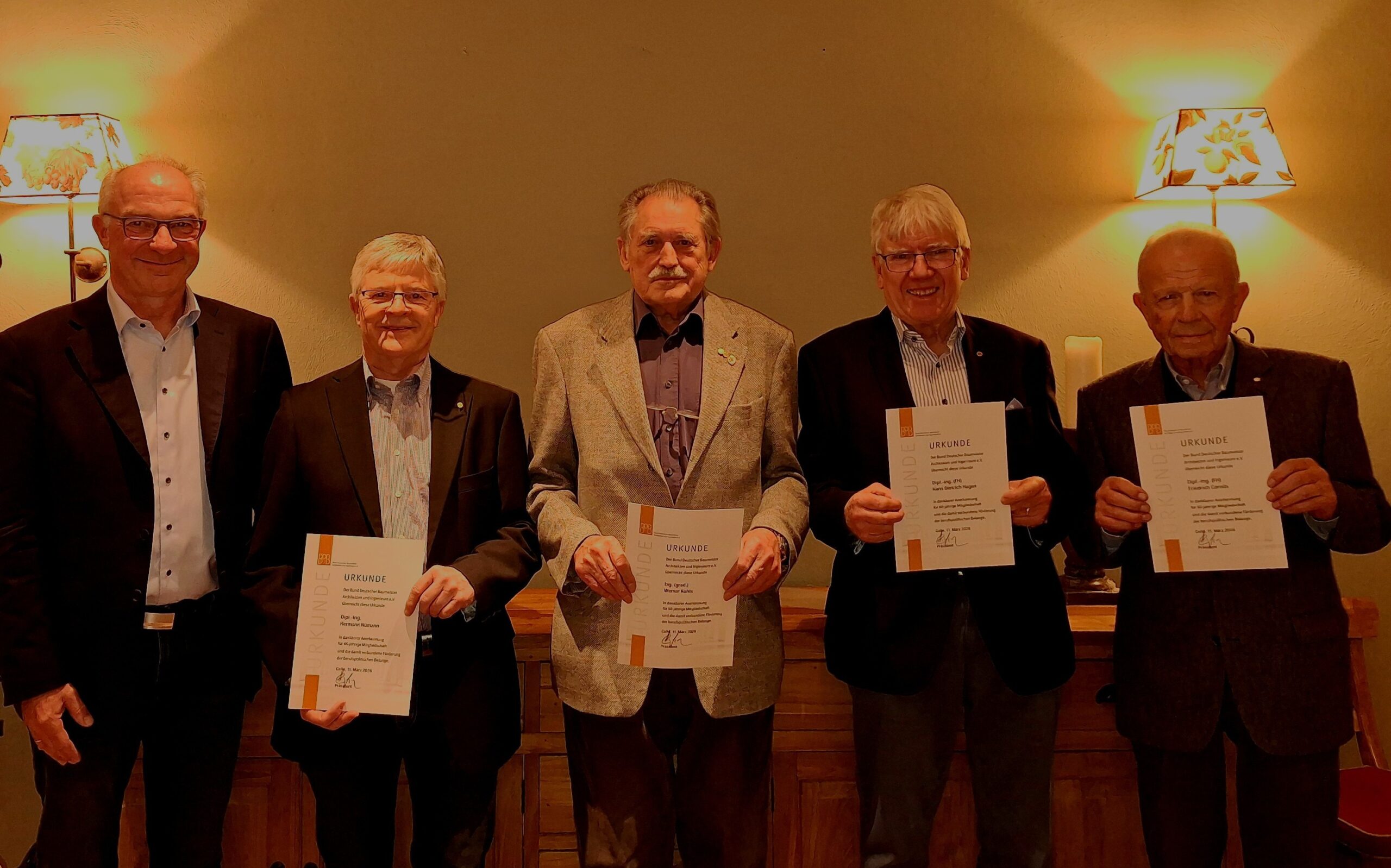 (v.l.n.r.) Vors. Jürgen Papenburg und die Jubilare Hermann Nümann, Werner Kuhls, Hans-Dietrich Hagen, Friedrich Cornils