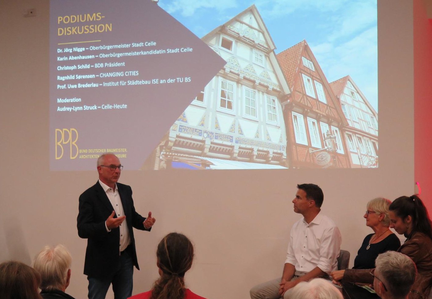 Podiumsdiskussion Celle in Bewegung